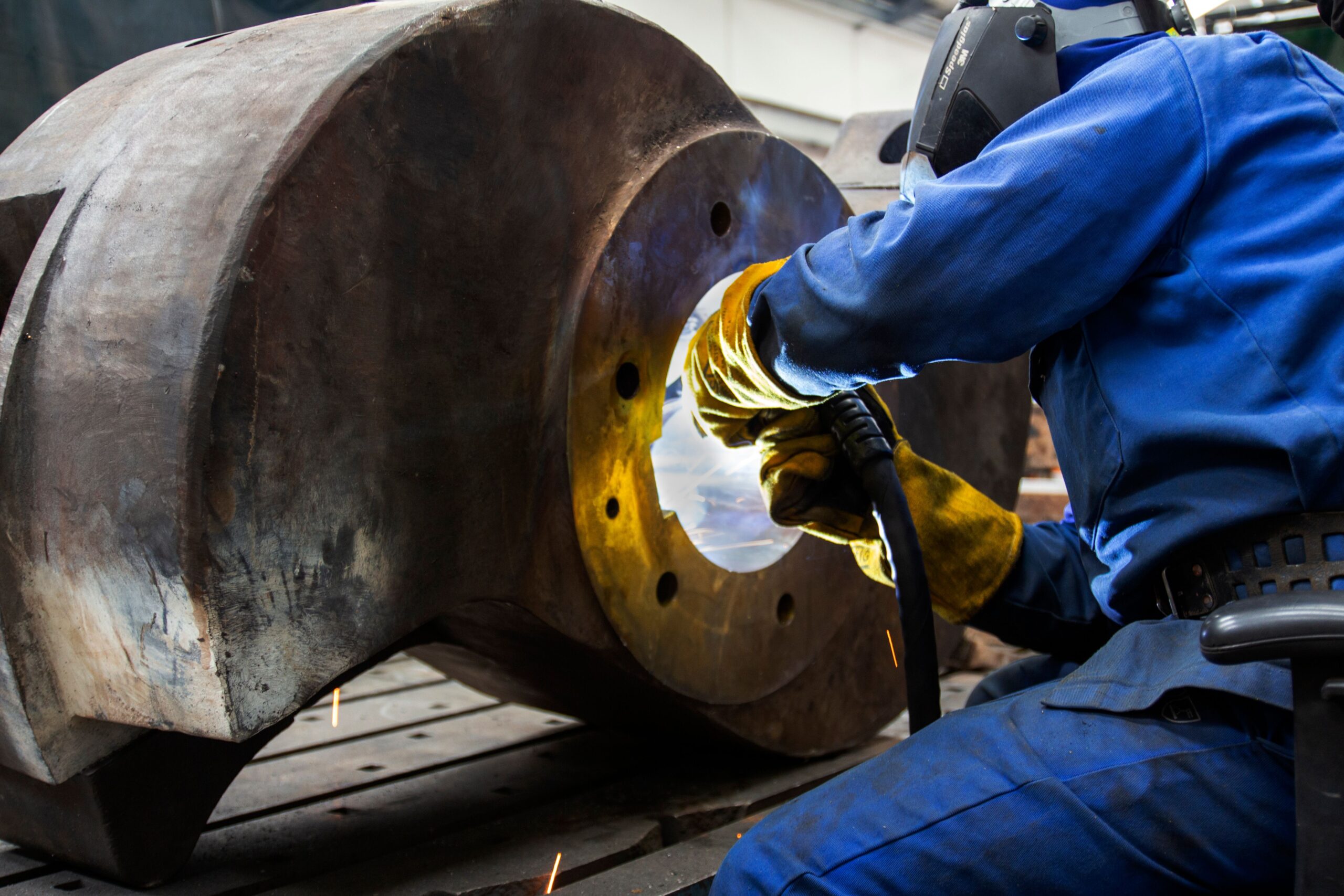 Industrial Equipment & Machinery